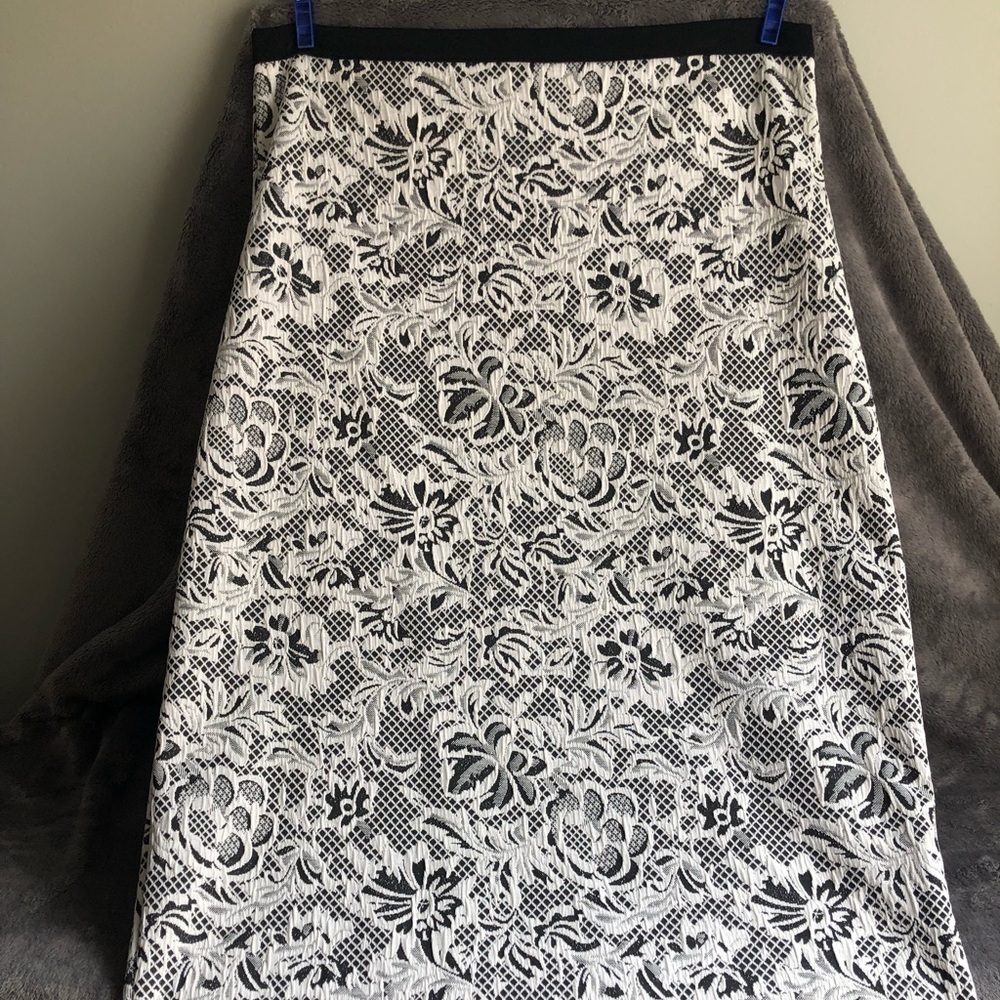 𝅺SOUL Harmony Energy SHE Black white floral abstract‎ design pencil skirt  LG